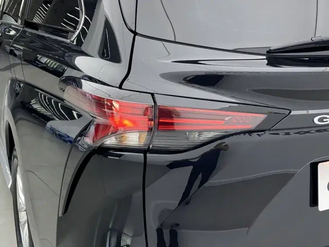 Toyota Granvia — Фото автомобиля 6