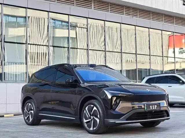 Nio ES6 — Фото автомобиля 3