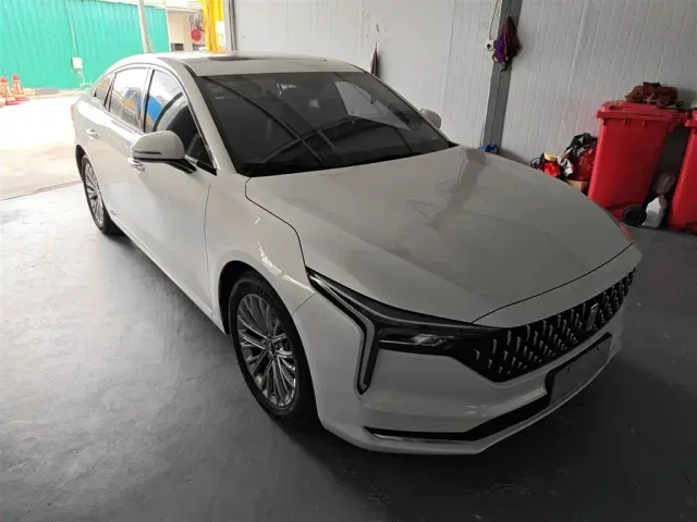 Bestune B70 — Фото автомобиля 3