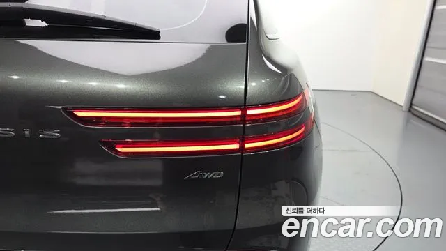 Genesis GV70 — Фото автомобиля 8