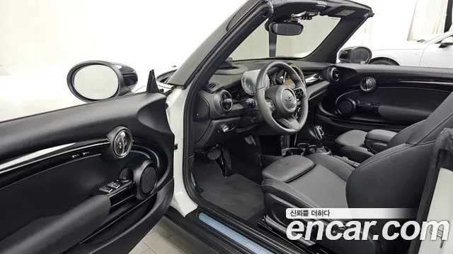 MINI Cooper Convertible — Фото автомобиля 10