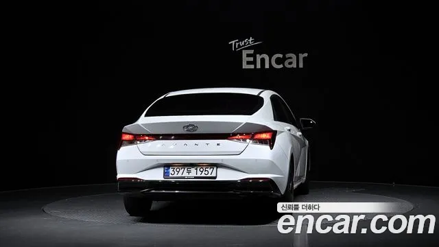 Hyundai Avante CN7 — Фото автомобиля 4