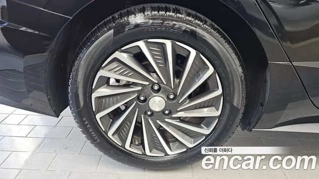 Hyundai Sonata — Фото автомобиля 4