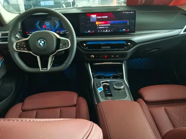 BMW i3 — Фото автомобиля 5