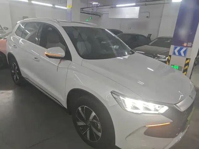 BYD Song Pro — Фото автомобиля 3