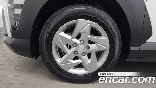 Hyundai Kona Kona (SX2) Бензин 2.0 2WD — Фото автомобиля 5