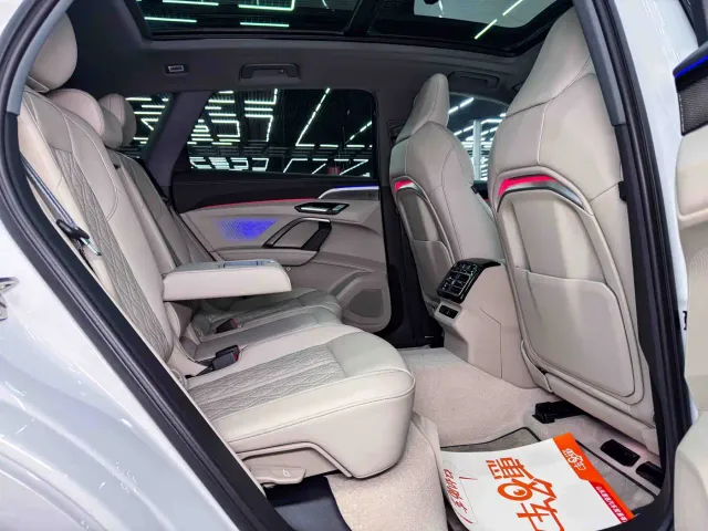 Audi Q5L — Фото автомобиля 18