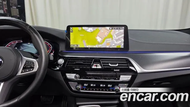 BMW 5 Series G30 — Фото автомобиля 28