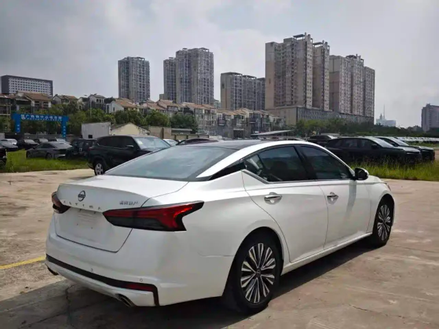 Nissan Teana — Фото автомобиля 8
