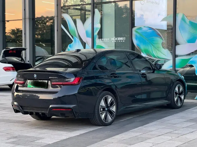 BMW i3 — Фото автомобиля 6