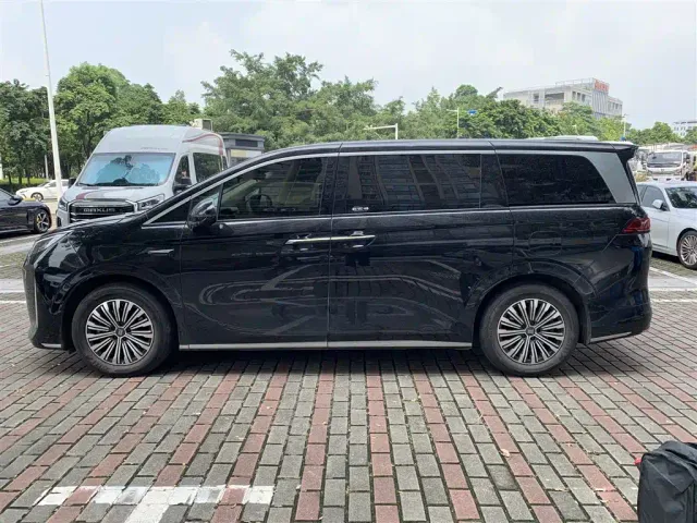 BYD Xia — Фото автомобиля 3