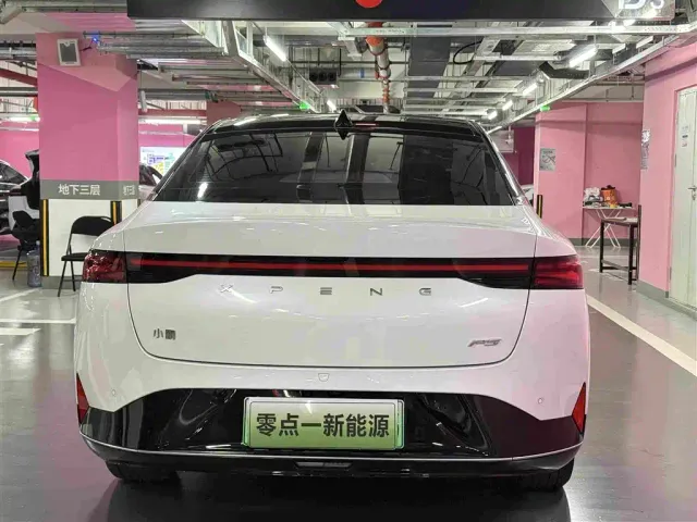 Xpeng P5 — Фото автомобиля 5