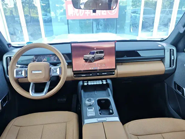 iCAR V27 — Фото автомобиля 6