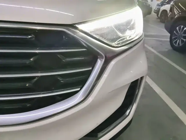 Ford Edge — Фото автомобиля 23