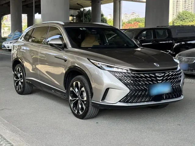 Roewe RX5 — Фото автомобиля 3