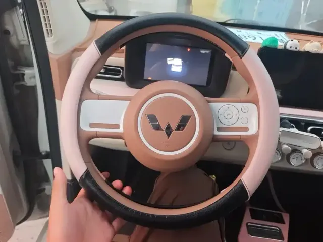 Wuling Hongguang Mini EV — Фото автомобиля 15