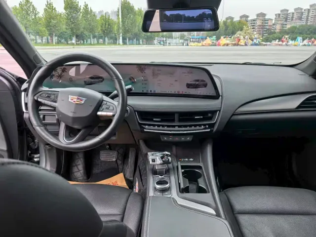 Cadillac CT5 — Фото автомобиля 6