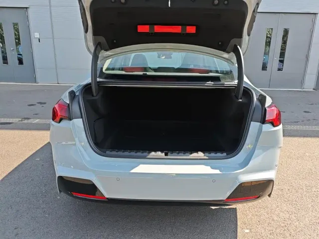 BMW 2 Series — Фото автомобиля 16