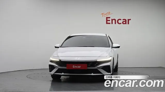Hyundai Avante CN7 — Фото автомобиля 3