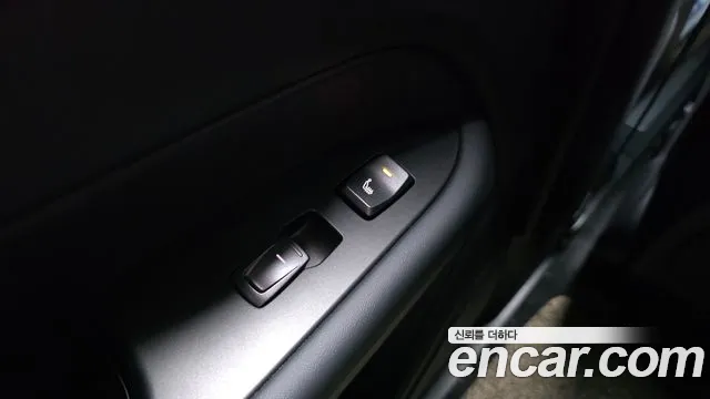 KG_Mobility_Ssangyong Rexton Новый Rexton Sport Khan Дизель 2.2 4WD — Фото автомобиля 19