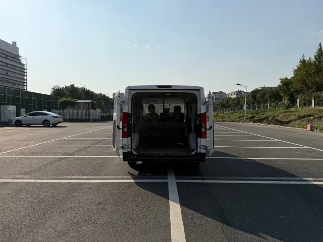Changan Kuayue Kua Yue Xing Guang EV — Фото автомобиля 9