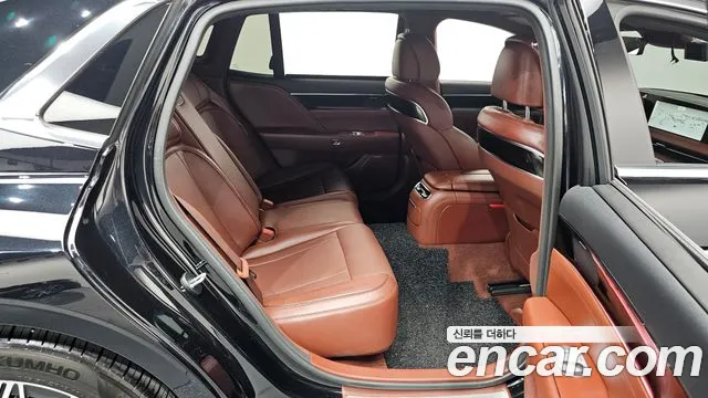Genesis G90 Бензин 3.5 турбо AWD — Фото автомобиля 10