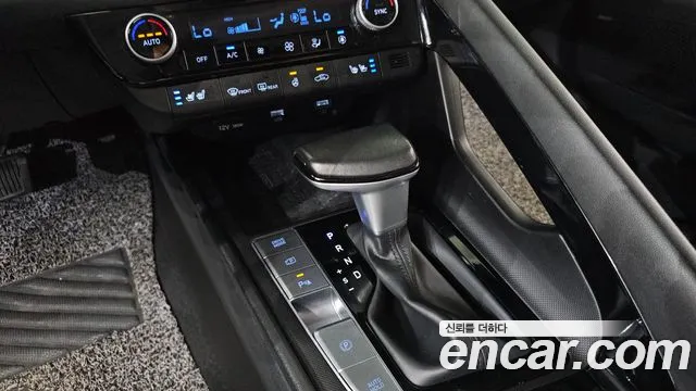 Hyundai Avante CN7 — Фото автомобиля 9