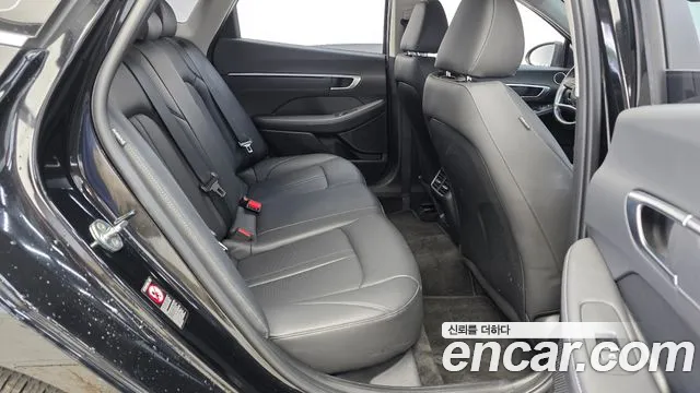 Hyundai Sonata Sonata (DN8) 2.0 LPG(Для проката) — Фото автомобиля 11