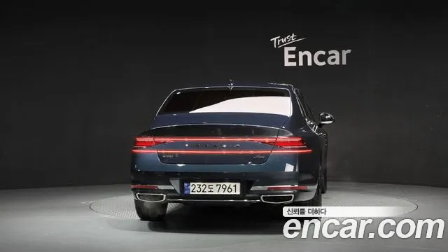 Genesis G90 Бензин 3.5 турбо AWD — Фото автомобиля 4