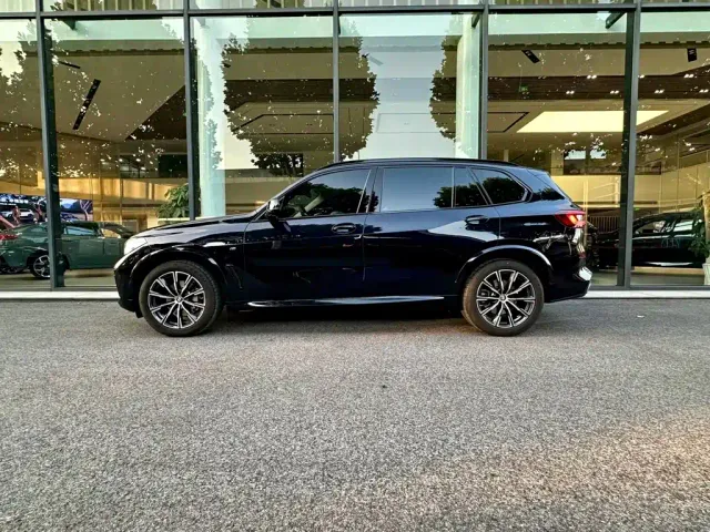 BMW X5 — Фото автомобиля 3
