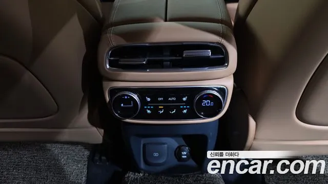 Genesis GV80 2.5T Бензин 2WD — Фото автомобиля 18
