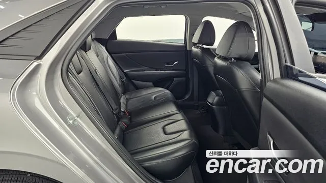 Hyundai Avante — Фото автомобиля 16