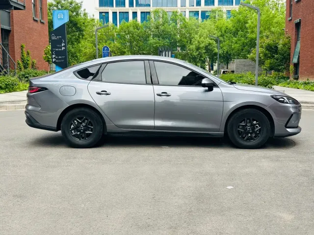 BYD Seal 05 DM-i — Фото автомобиля 4