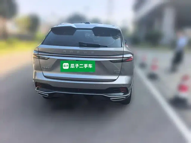 Roewe RX5 — Фото автомобиля 3