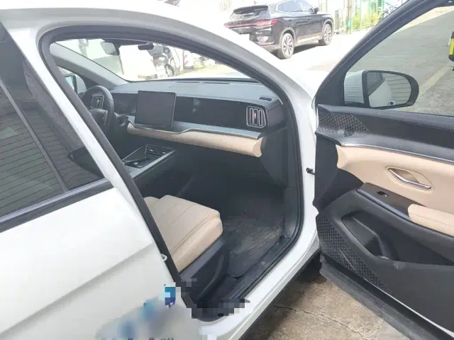 BYD Song Pro — Фото автомобиля 17