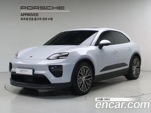 Фотография автомобиля — Porsche Macan Electric