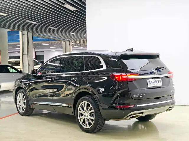 Buick Enclave — Фото автомобиля 5
