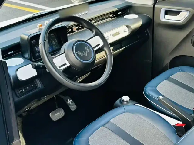 Wuling Hongguang Mini EV — Фото автомобиля 14