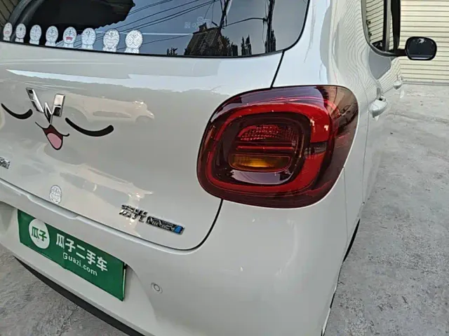 Wuling Hongguang Mini EV — Фото автомобиля 7