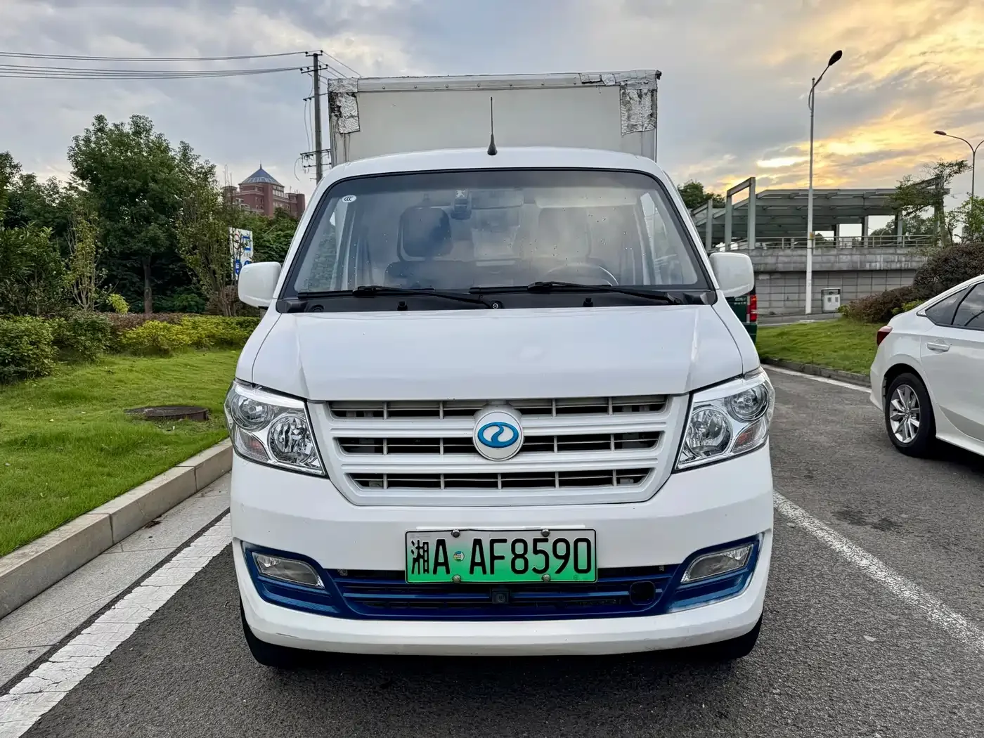 Ruichi Ruichi New Energy EC31 2023 EC31S Long Range Van 41.93kWh — Фото автомобиля 2