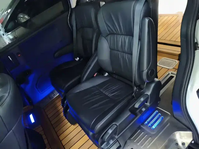 Honda Odyssey — Фото автомобиля 16