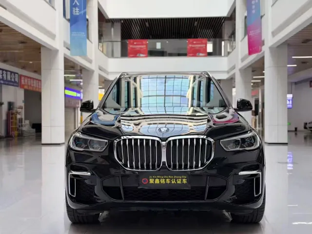 BMW X5 — Фото автомобиля 2