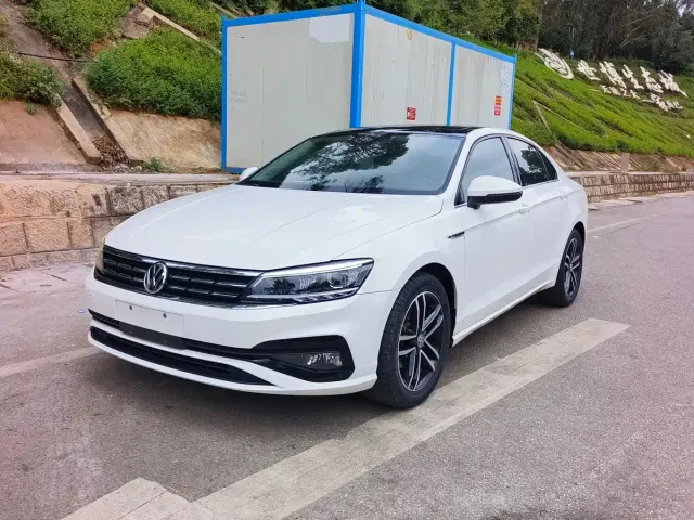Фотография автомобиля — Volkswagen Lamando