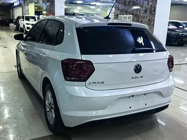 Volkswagen Polo — Фото автомобиля 13