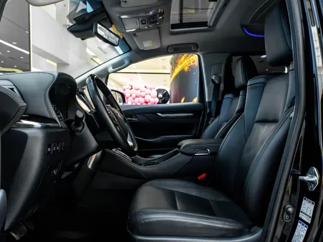 Toyota Vellfire — Фото автомобиля 28