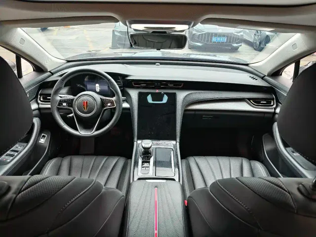 Hongqi H5 — Фото автомобиля 5