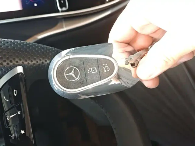 Mercedes-Benz C-Class — Фото автомобиля 8
