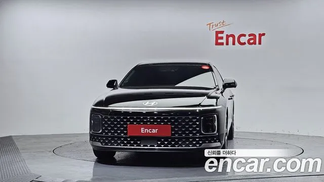 Hyundai Grandeur Grandeur (GN7) 2.5 Бензин 2WD — Фото автомобиля 3