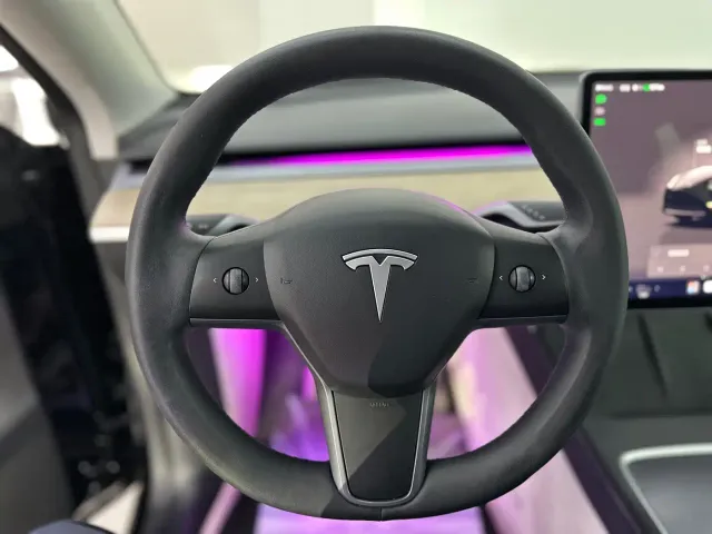 Tesla Model Y — Фото автомобиля 7