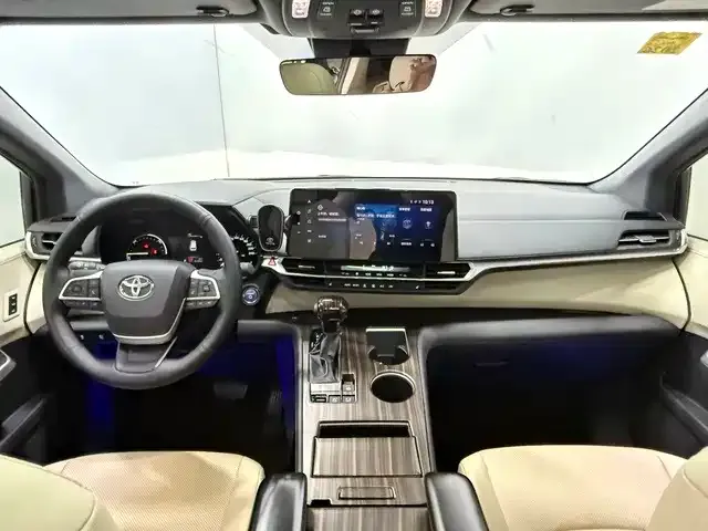 Toyota Granvia — Фото автомобиля 4